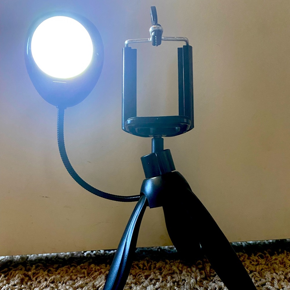 Selfie Studio Mini Smartphone Tripod With Selfie Ring Light